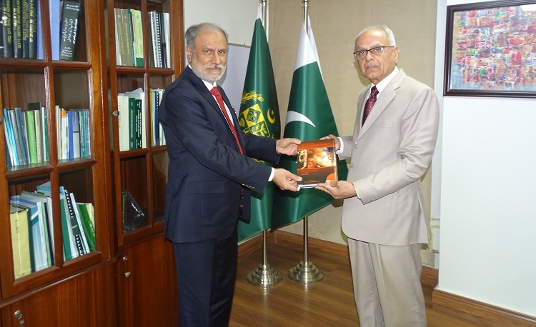 President ECOSF Prof. Manzoor Soomro held a meeting with the Federal Secretary for S&T Mr. Ghulam Muhammad Memon at the Ministry (June 27, 2022)